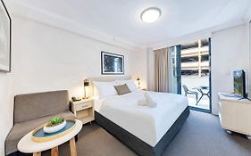 Modern And Cosy Sydney Cbd Studio In Central